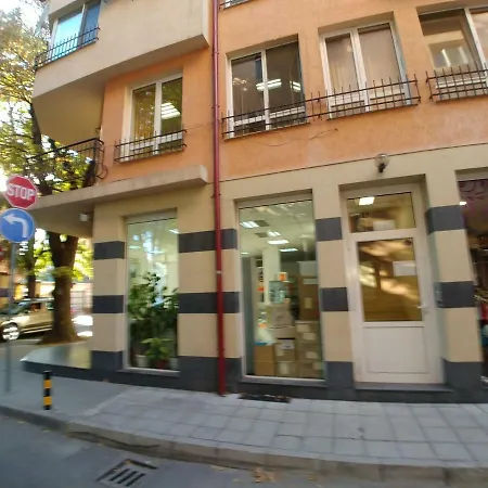 Smart At Central Square